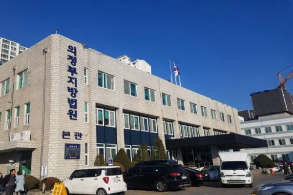 무단횡단 보행자 치어 중상 입힌 40대 오토바이 운전자 무죄