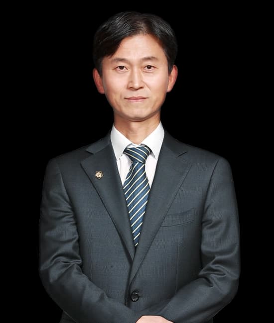 신민수 변호사님